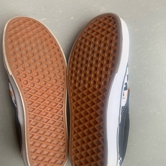 Vans Slip-On Daisy They Love Me They Love Me Not Checkerboard Shoes M 7.5 W9 - Picture 2 of 4